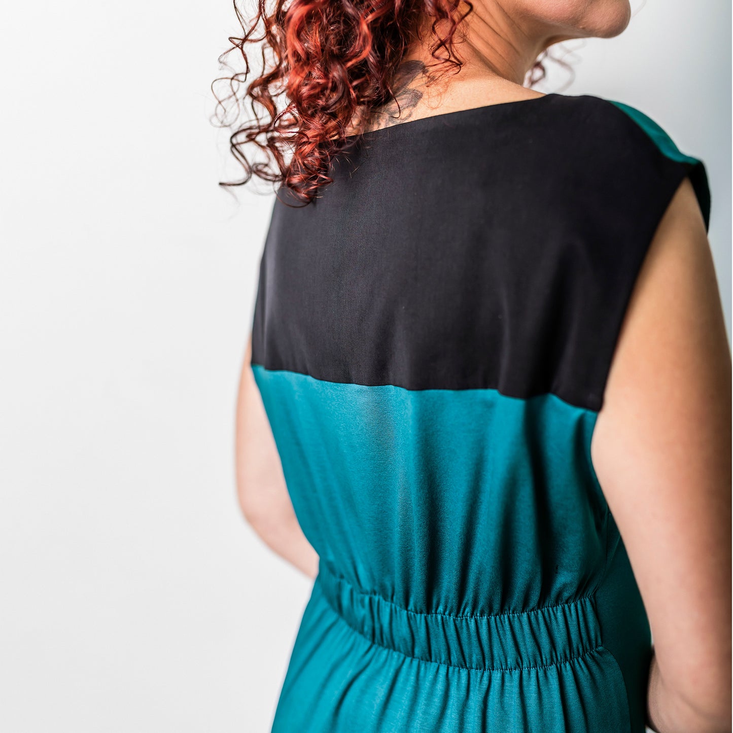 ANEMO šaty – shadow teal